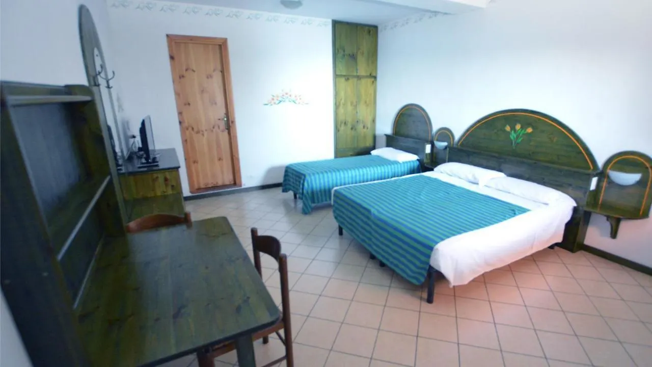 *** Hotel Hotiday Village Letojanni Taormina Italien